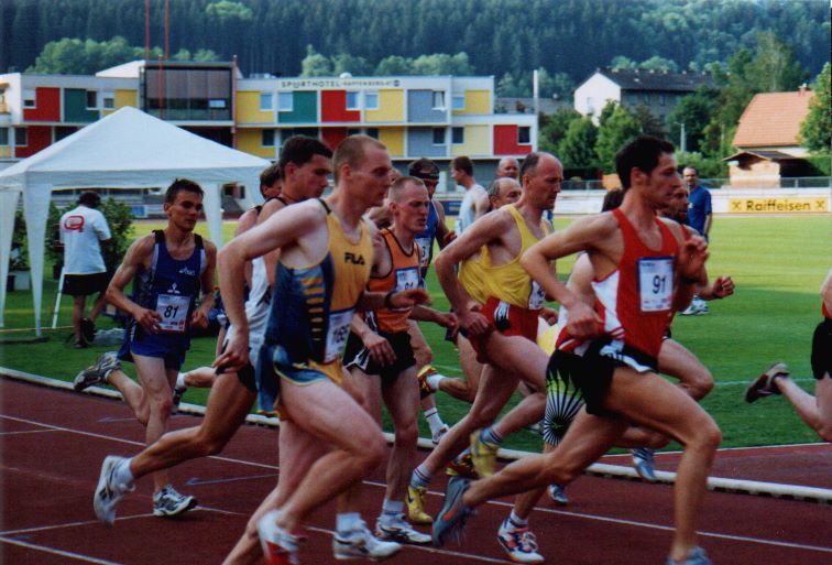 2003/800/f36.jpg