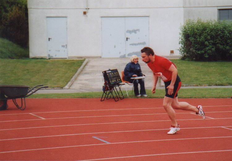 2006/400/F19.jpg