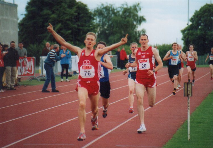 2006/800/L11.jpg