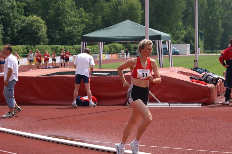 2009/143000mF/16F0230.jpg