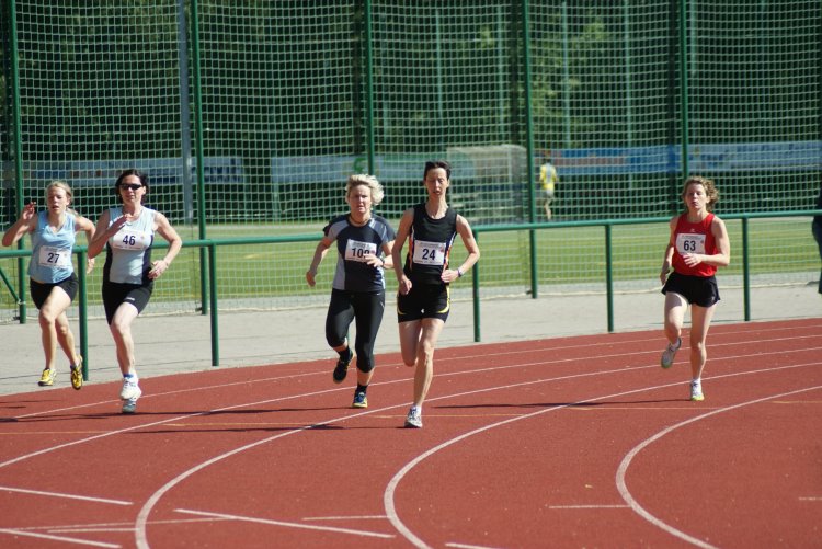2009/19200mF/40W3155.jpg