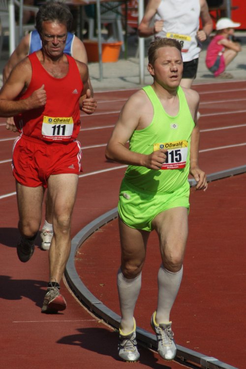 2011/1000/032_W6936.jpg